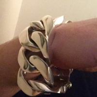 40mm-curb-heaviest-bracelet-1